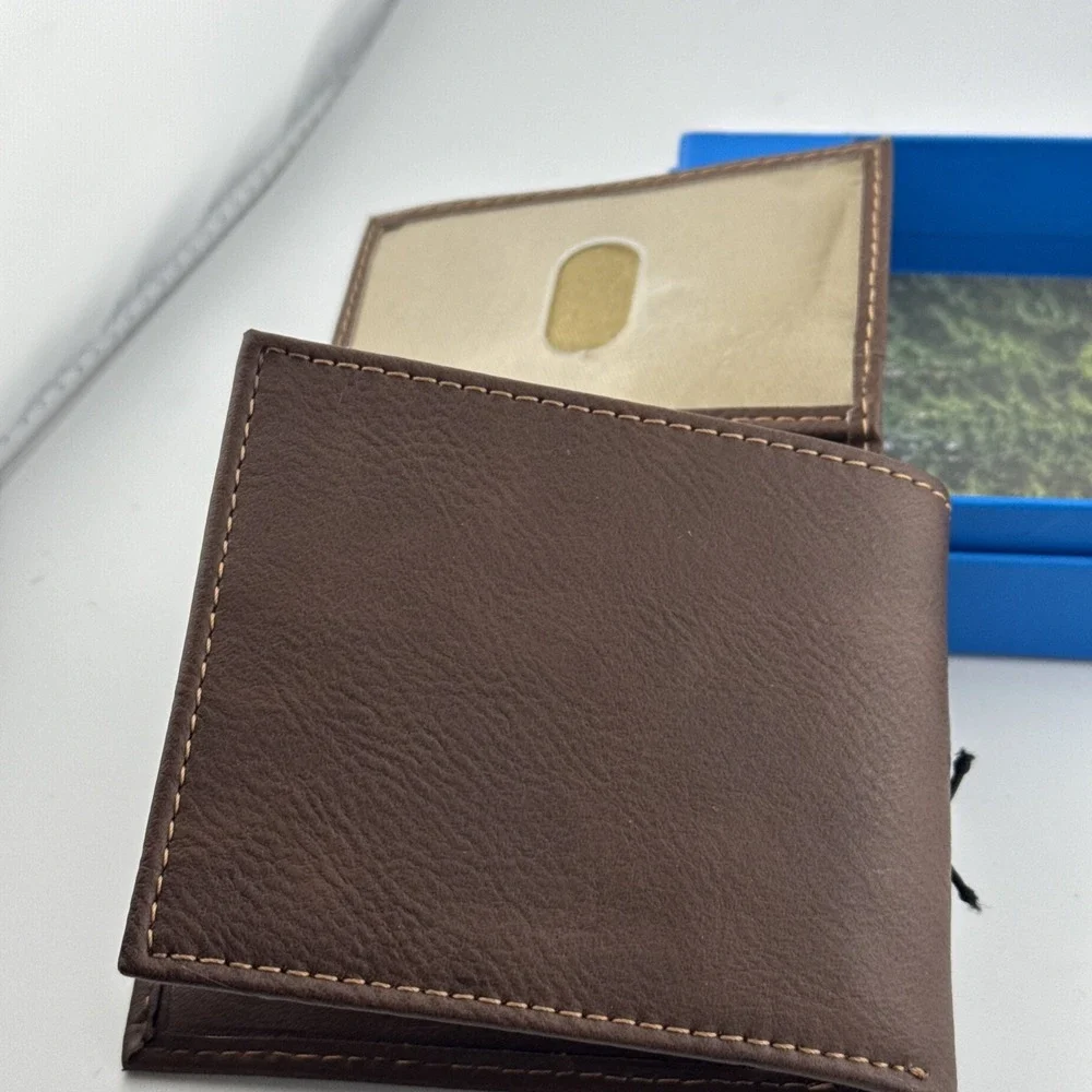 Columbia Men's Leather Wallet brown bifold RFID Billfoldw/ Logo NIB